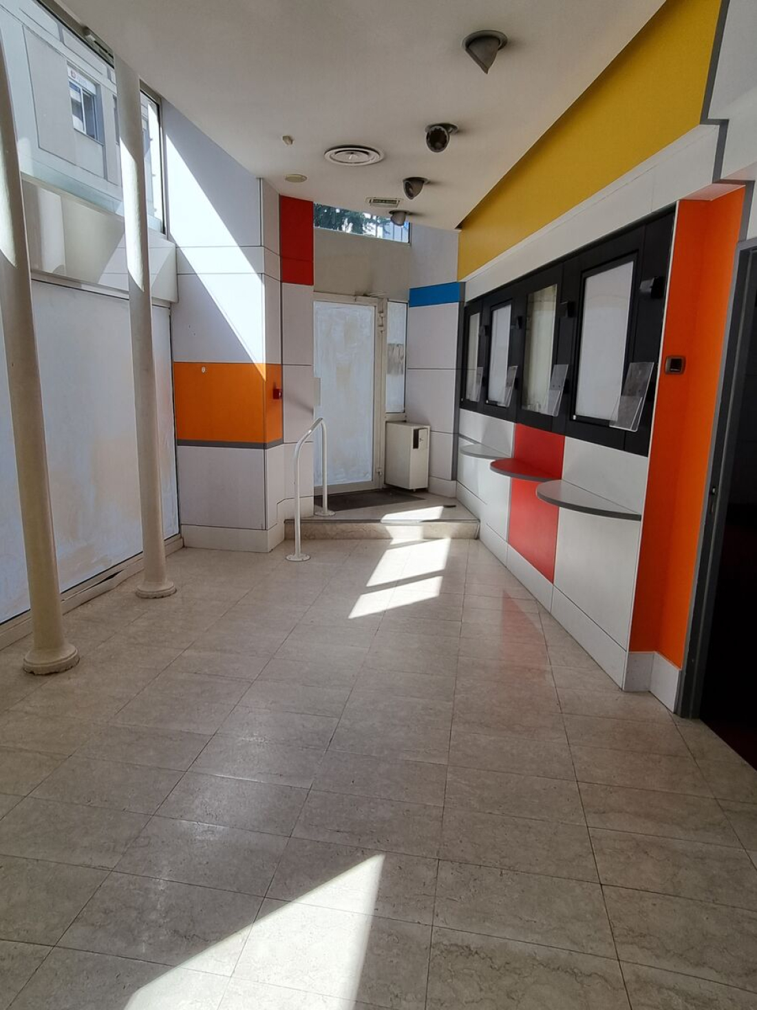 Photo 2 – location Local commercial	NANTES (44000)