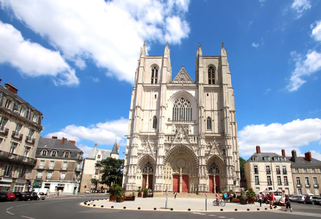 Photo 1 – location Local commercial	NANTES (44100)