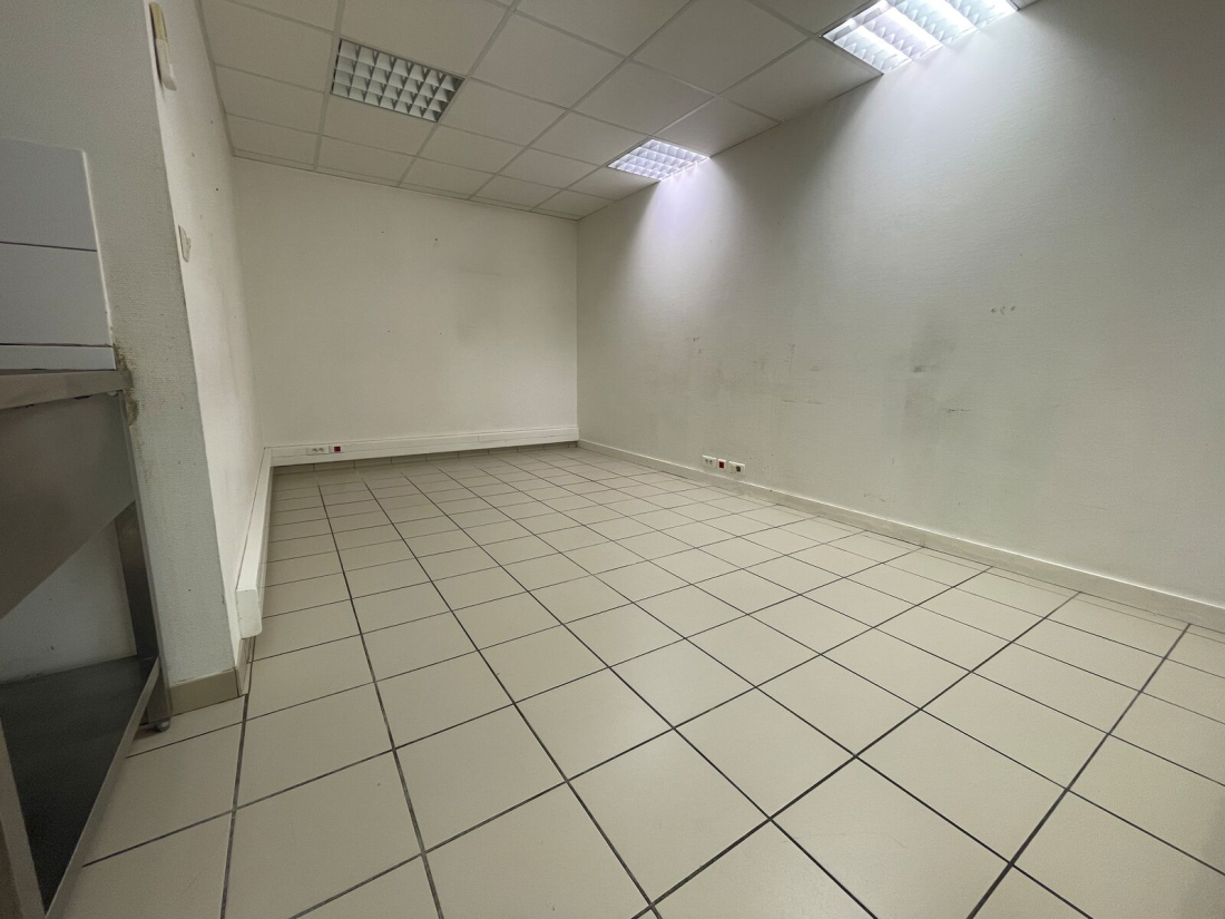 Photo 6 – location Local commercial	NANTES (44000)