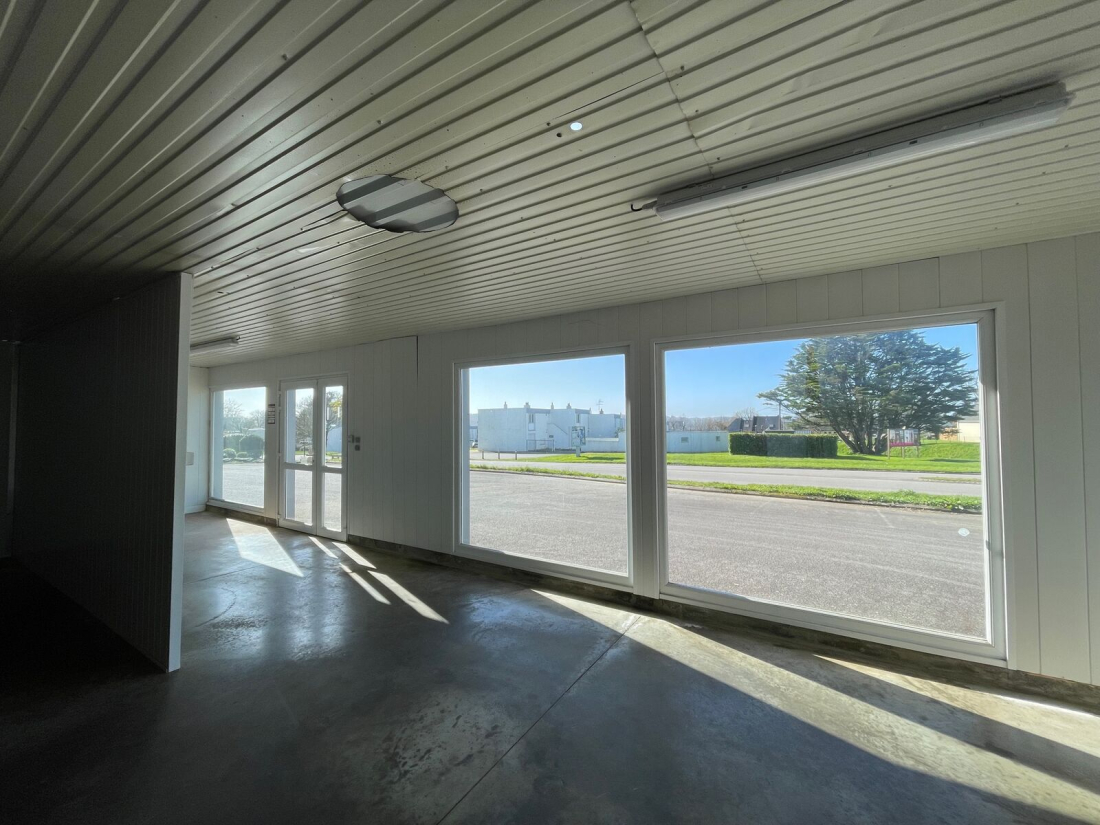 Photo 3 – location Local commercial	LOCMINE (56500)