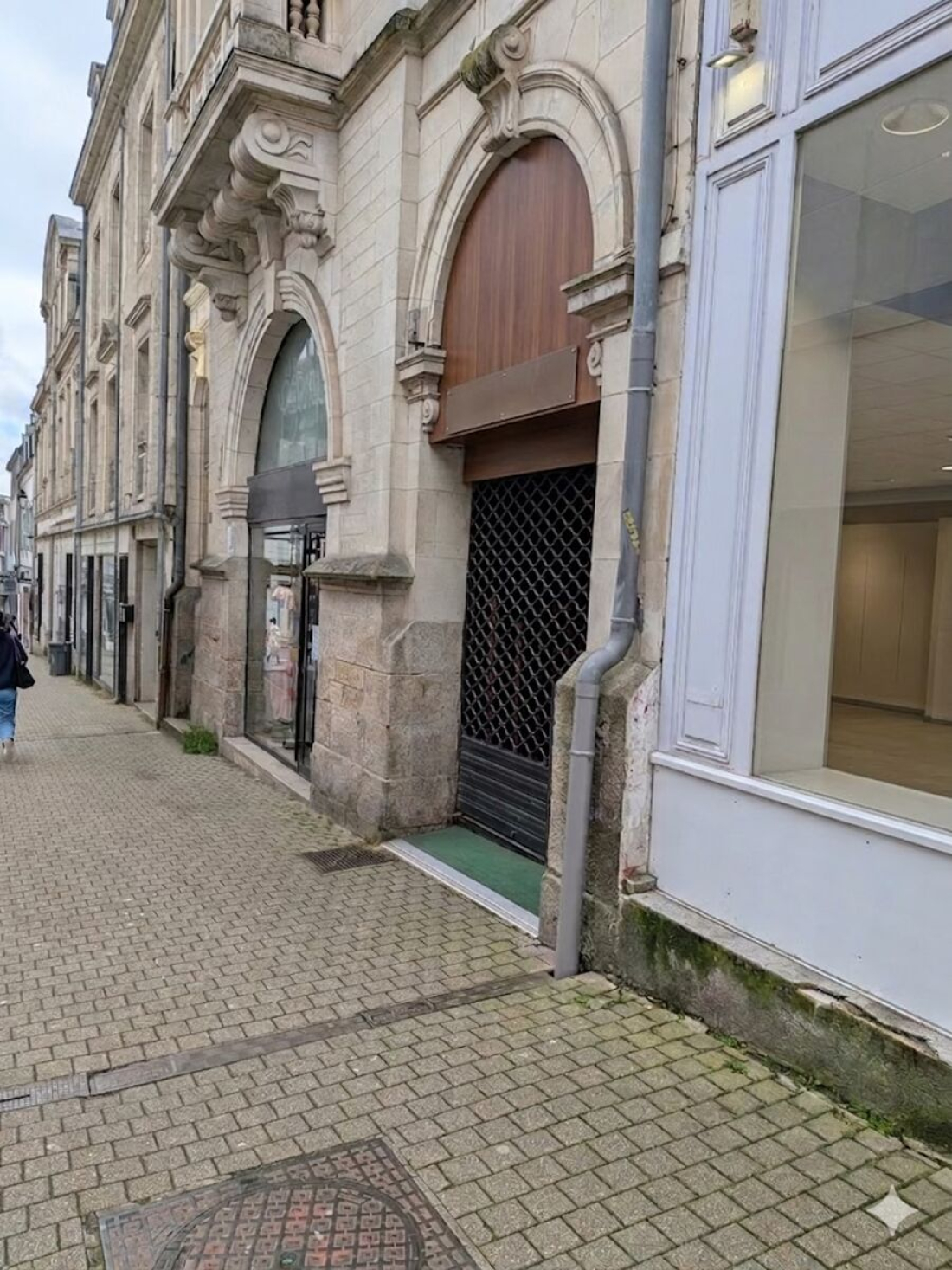 Photo 2 – vente Local commercial	VANNES (56000)