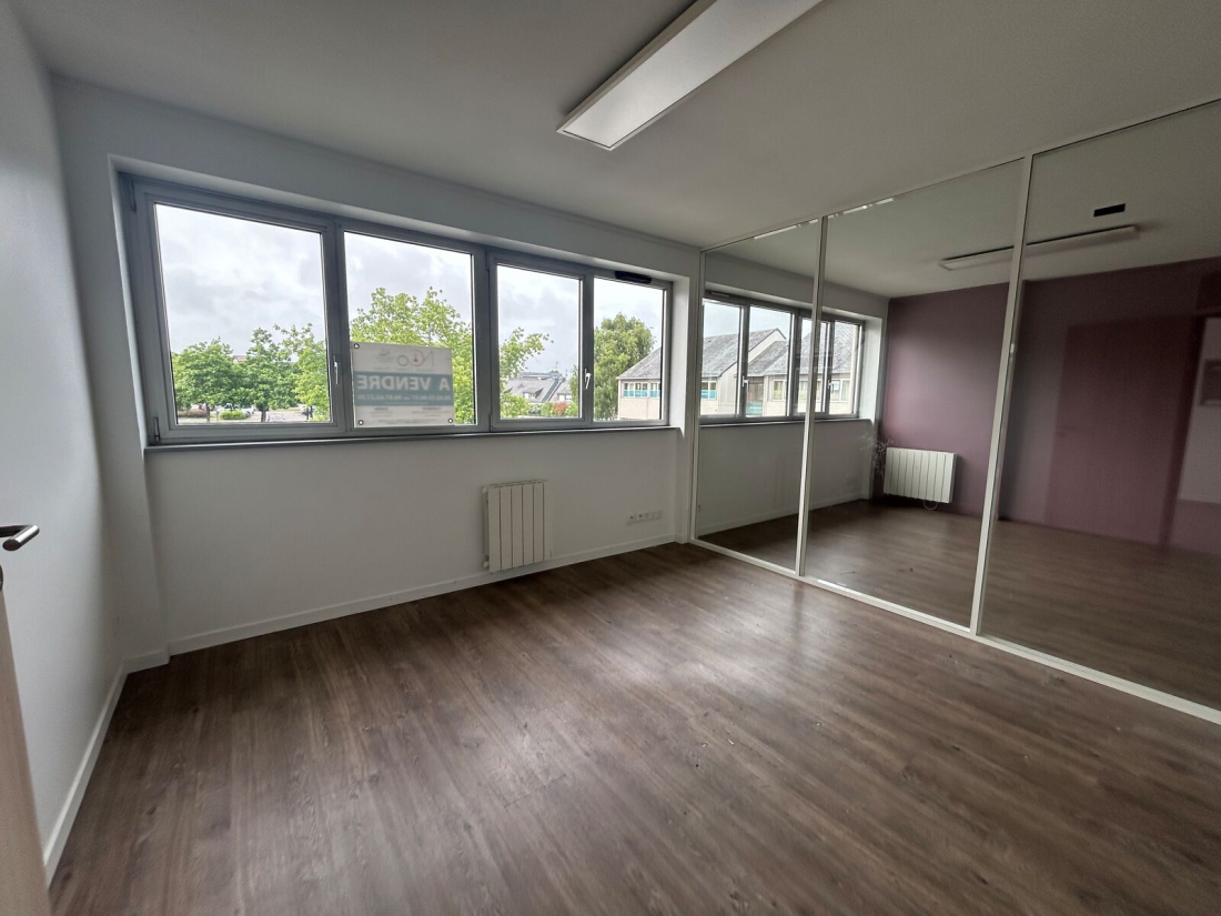 Photo 4 – vente bureaux	PLOEMEUR (56270)