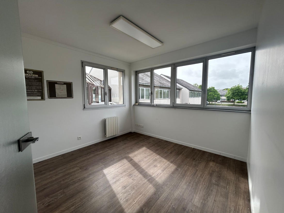 Photo 5 – vente bureaux	PLOEMEUR (56270)