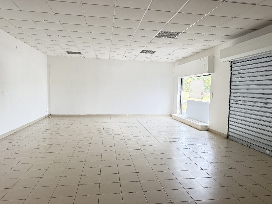 Photo 2 – location Local commercial	SARZEAU (56370)