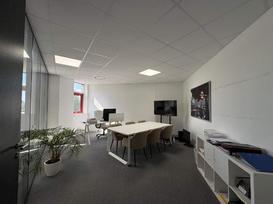 Photo 2 – location bureaux	NANTES (44300)