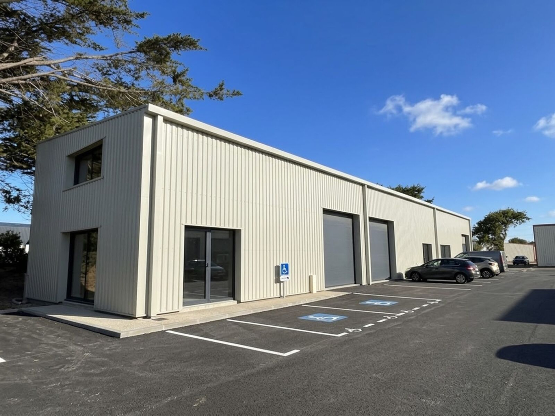 Photo 3 – vente entrepôts / activités	SARZEAU (56370)