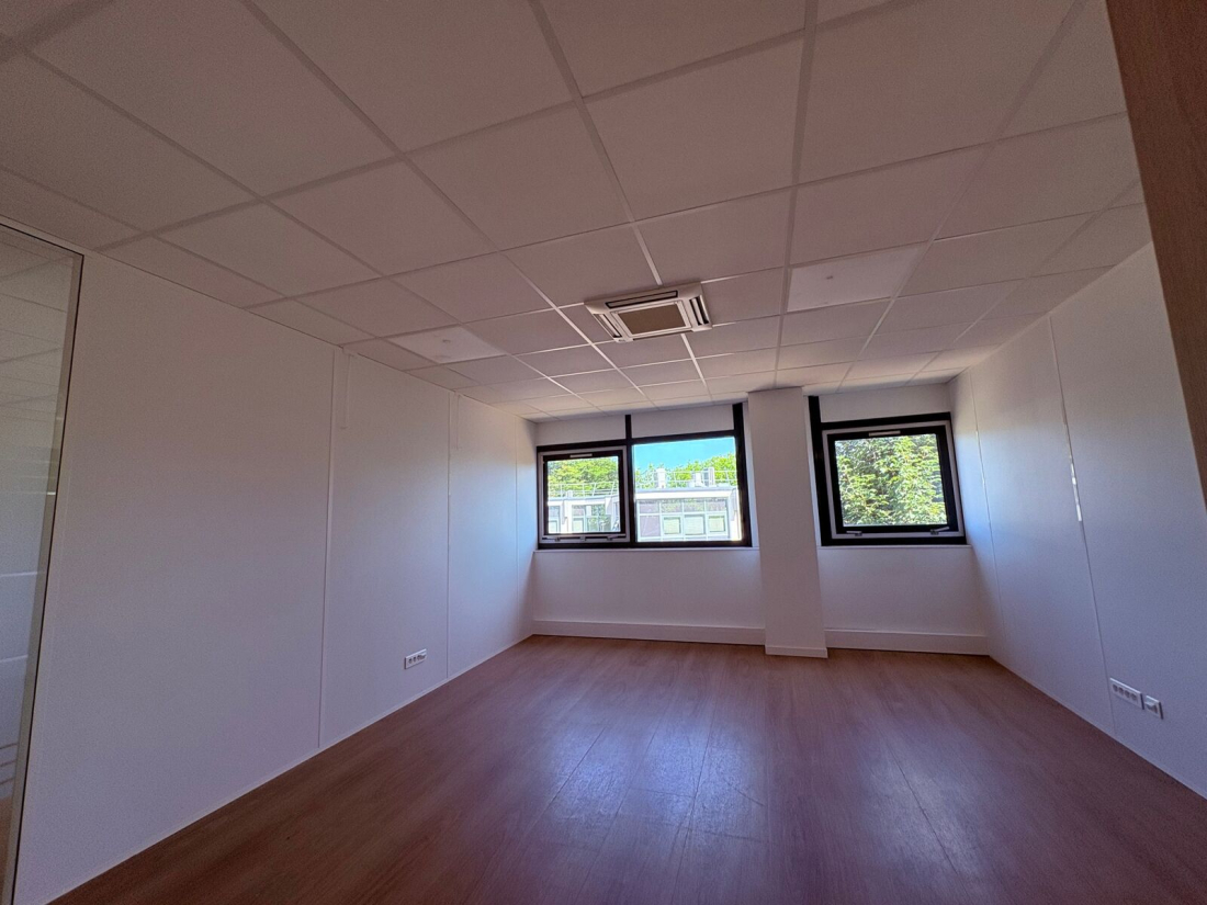 Photo 5 – location bureaux	NANTES (44300)