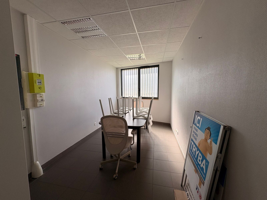 Photo 8 – location Local commercial	CARQUEFOU (44470)