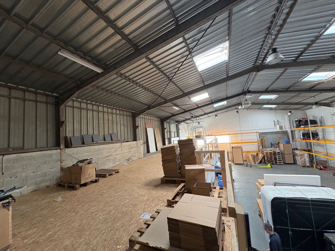 Photo 8 – location entrepôts / activités	CARQUEFOU (44470)