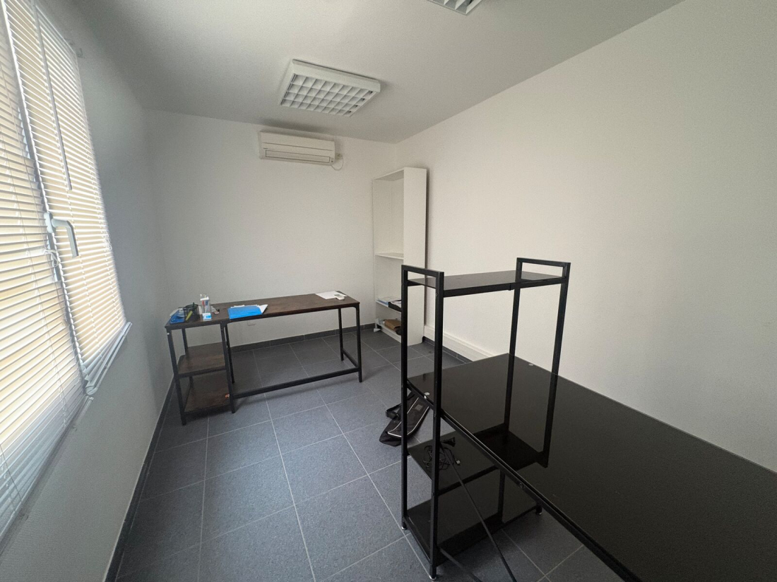 Photo 5 – location entrepôts / activités	CARQUEFOU (44470)