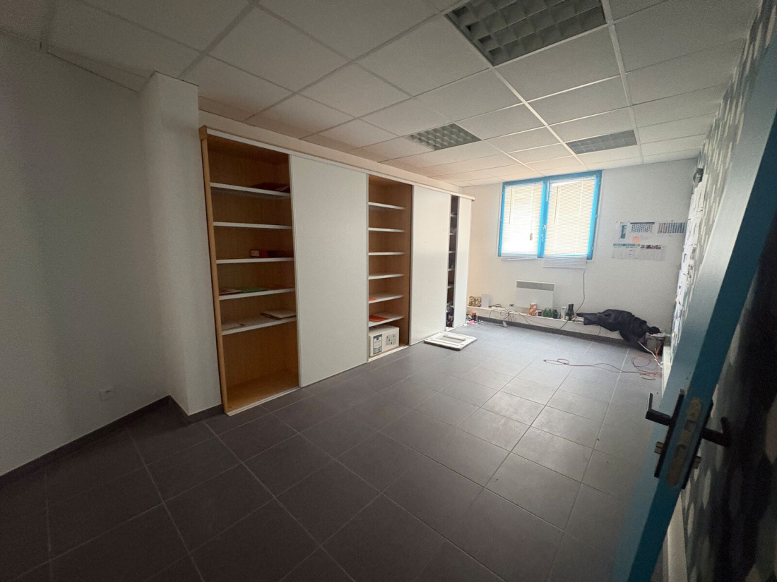 Photo 7 – location entrepôts / activités	CARQUEFOU (44470)