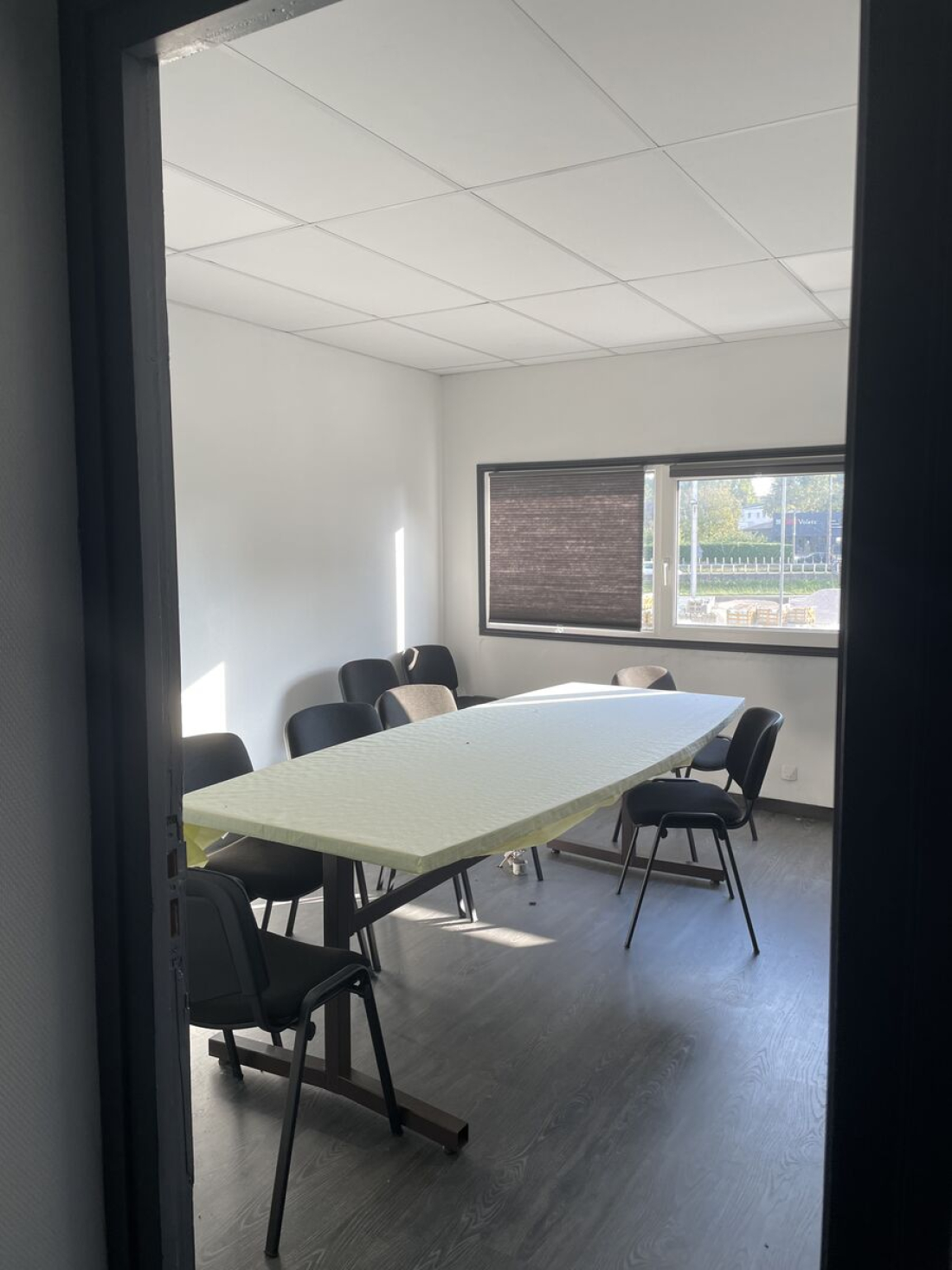 Photo 2 – location bureaux	PLOEREN (56880)