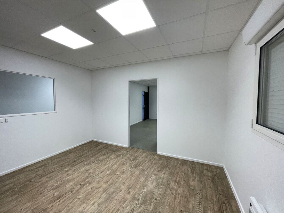 Photo 8 – location bureaux	AURAY (56400)