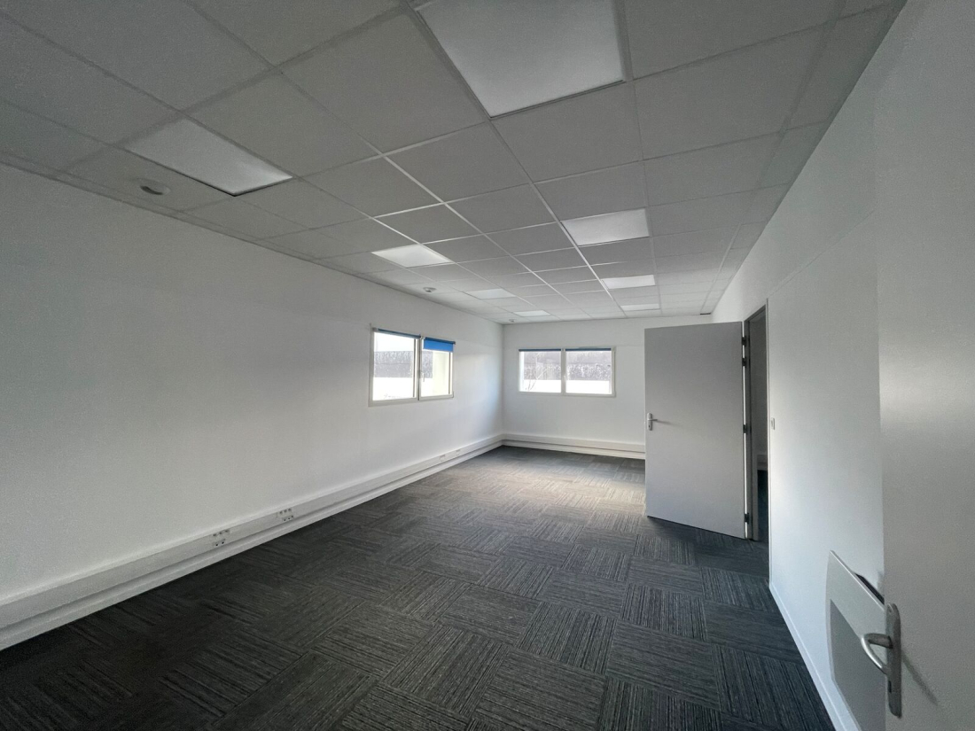 Photo 5 – location bureaux	AURAY (56400)