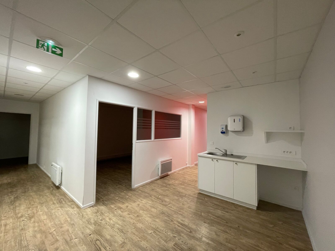 Photo 6 – location bureaux	AURAY (56400)