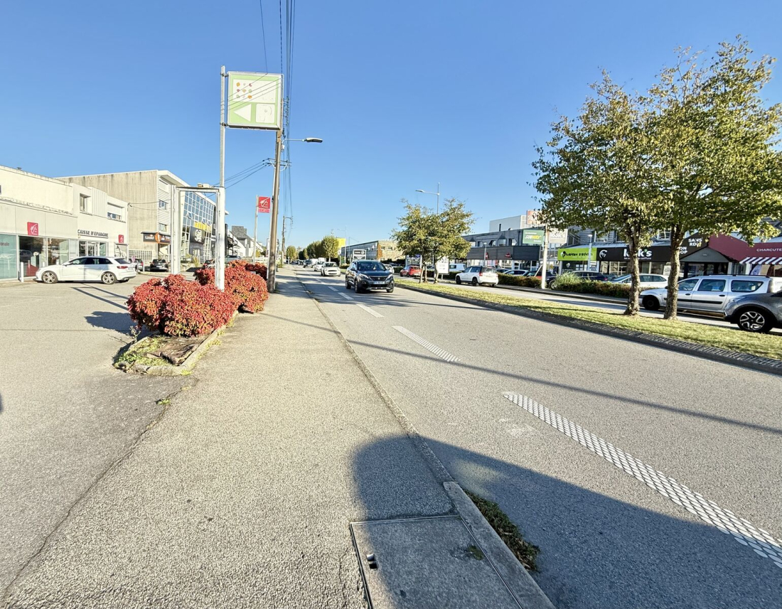 Photo 2 – location Local commercial	VANNES (56000)