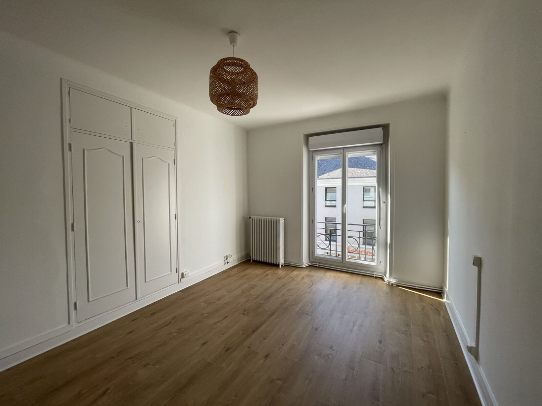 Photo 2 – location bureaux	VANNES (56000)