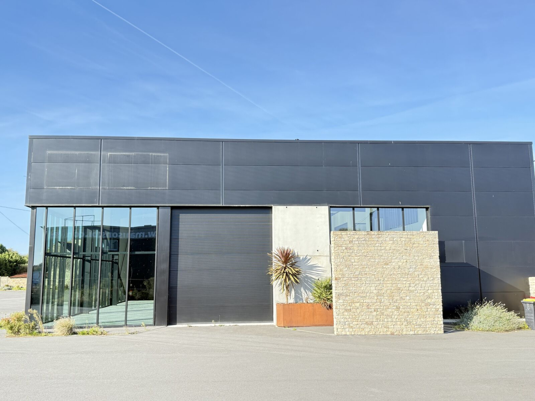 Photo 1 – location Local commercial	PLOEREN (56880)