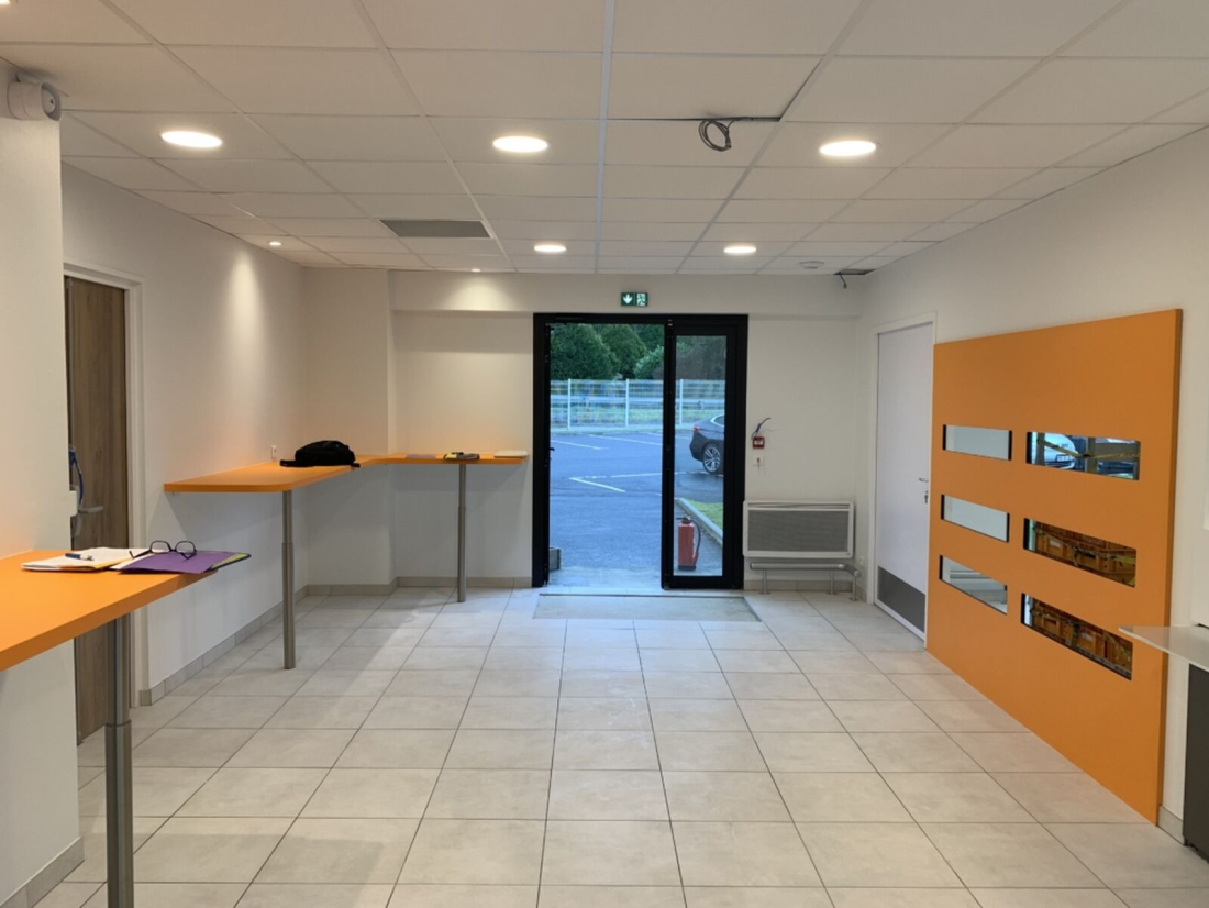 Photo 1 – location bureaux	LANESTER (56600)