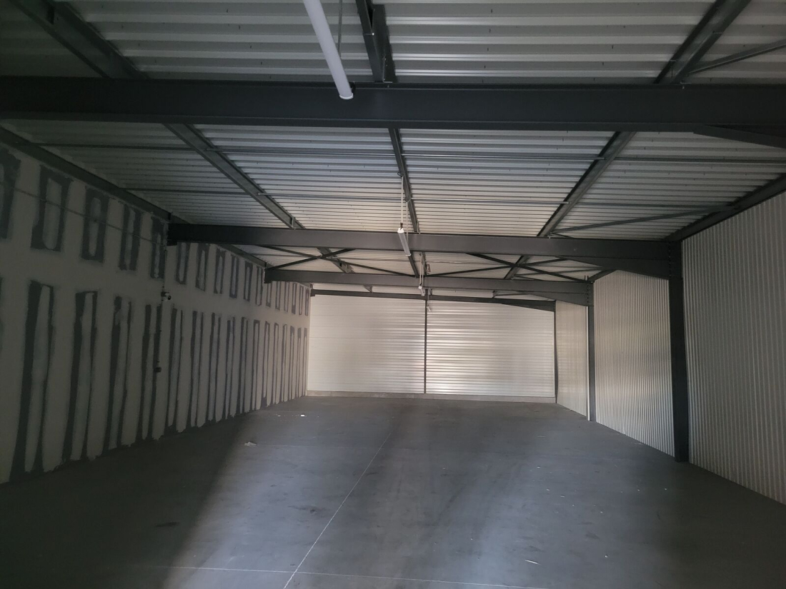 Photo 2 – location Local commercial	BAUD (56150)