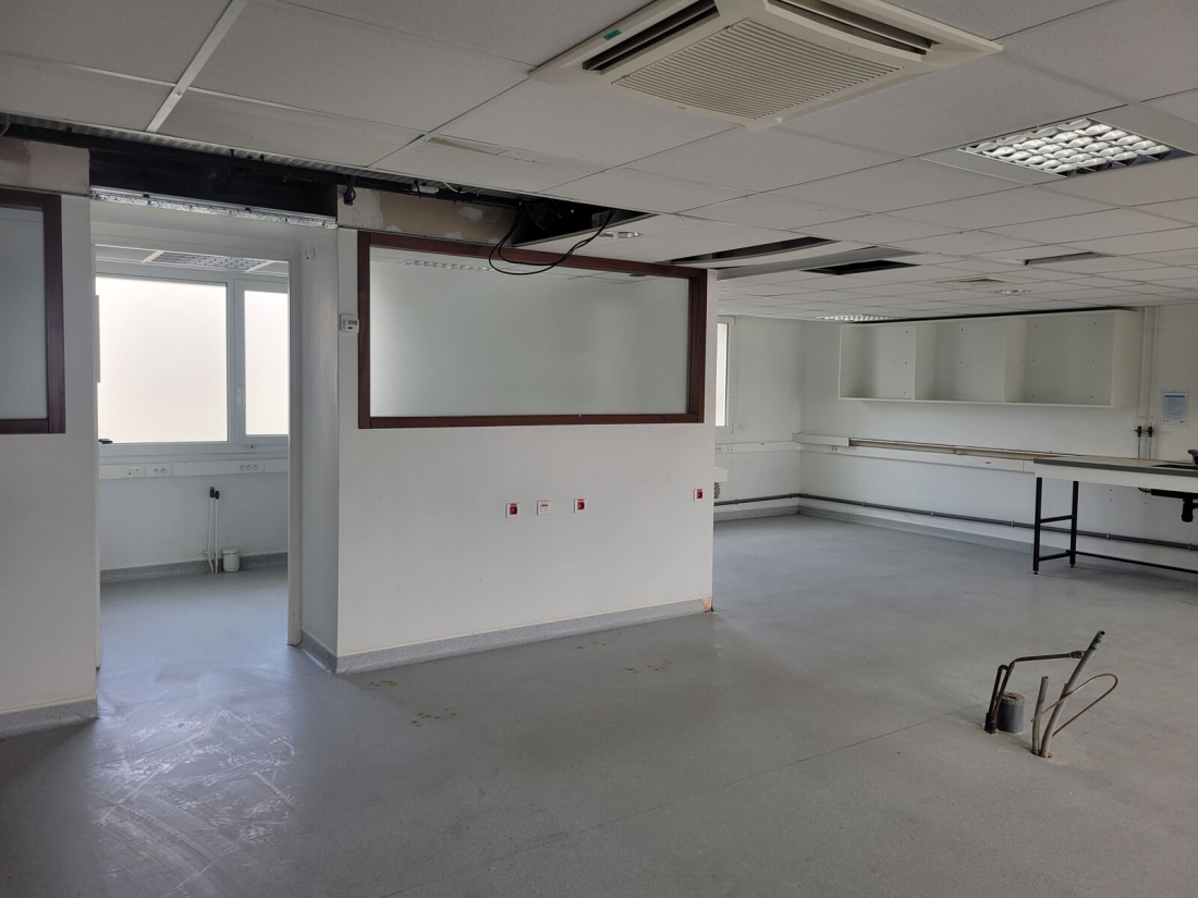Photo 2 – vente bureaux	VANNES (56000)