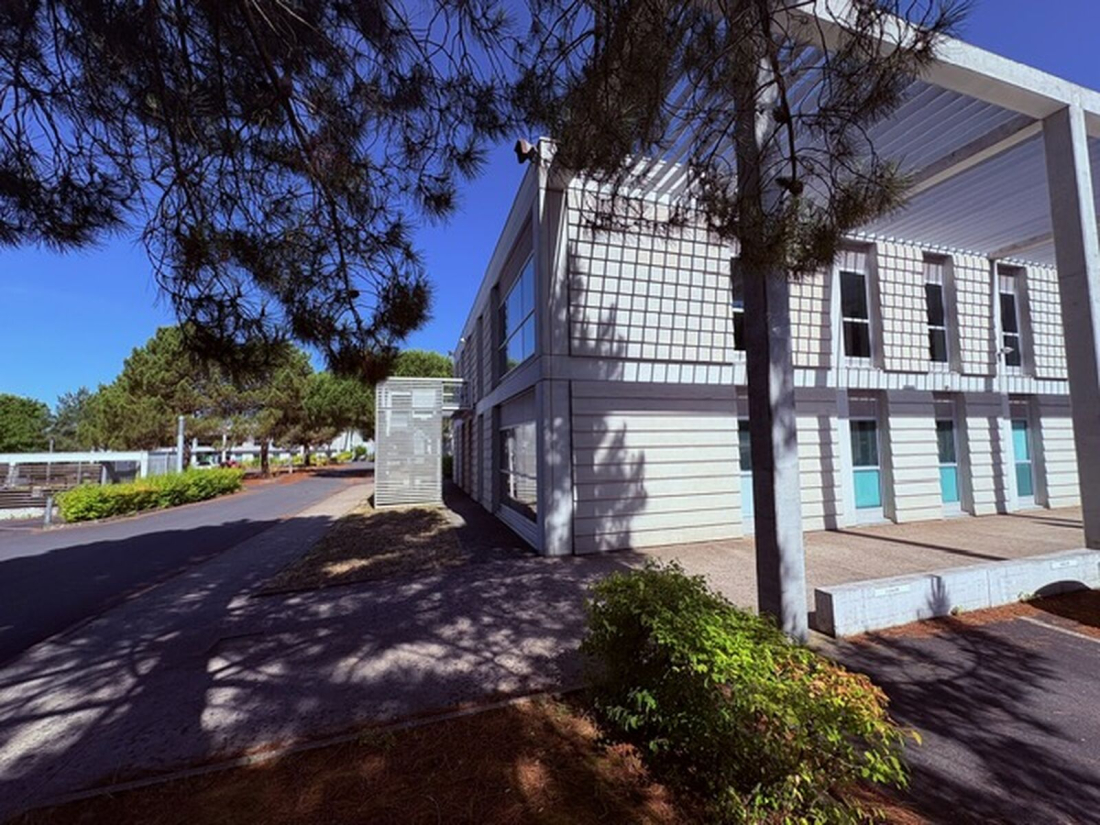 Photo 2 – location bureaux	NANTES (44300)