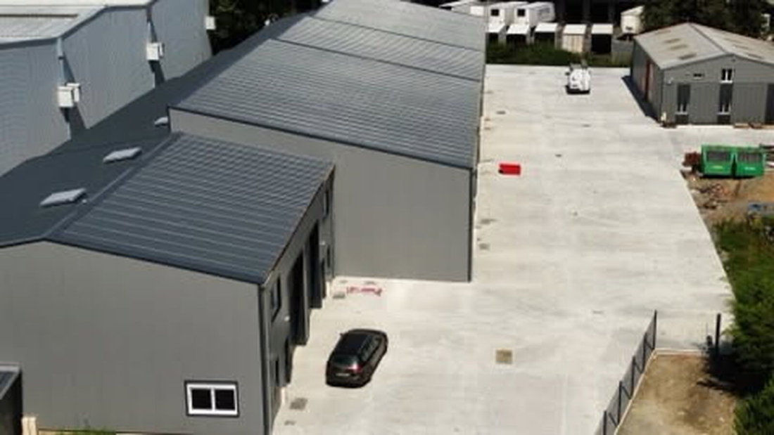 Photo 2 – location entrepôts / activités	THOUARE SUR LOIRE (44470)