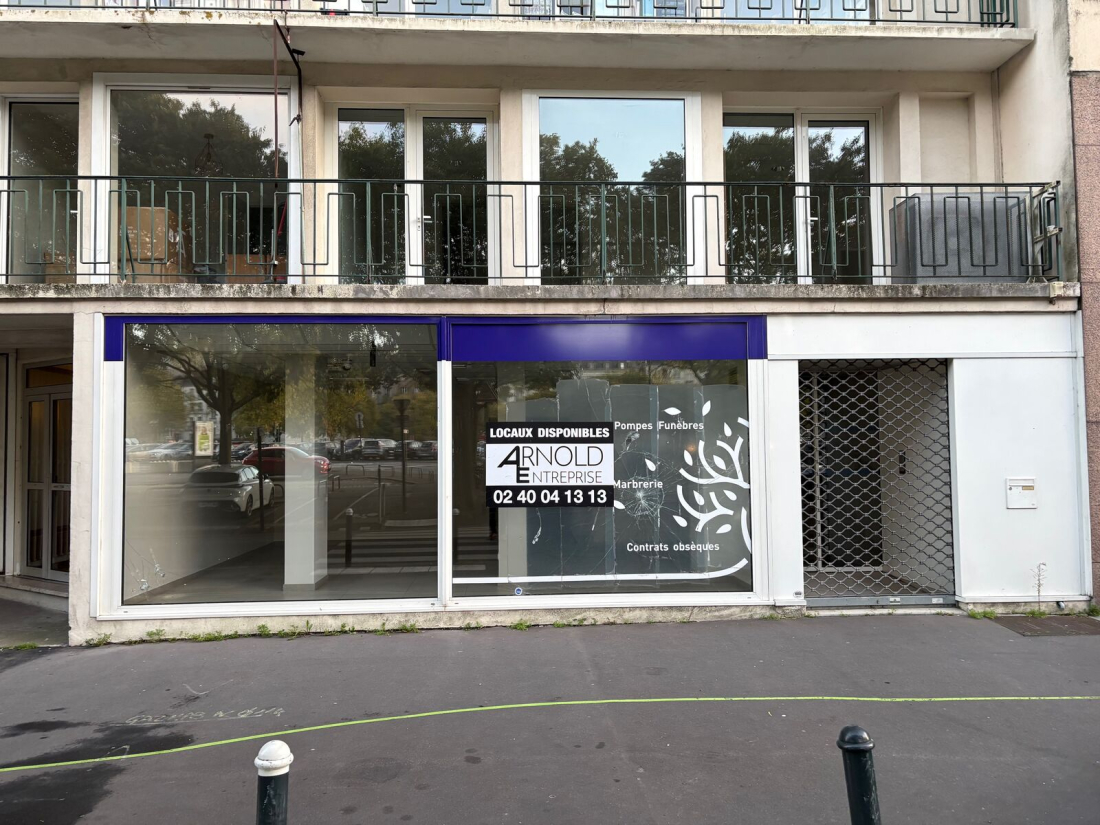 Photo 1 – location Local commercial	NANTES (44000)