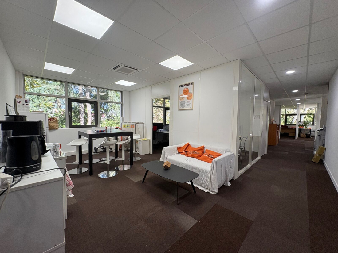 Photo 2 – location bureaux	NANTES (44300)