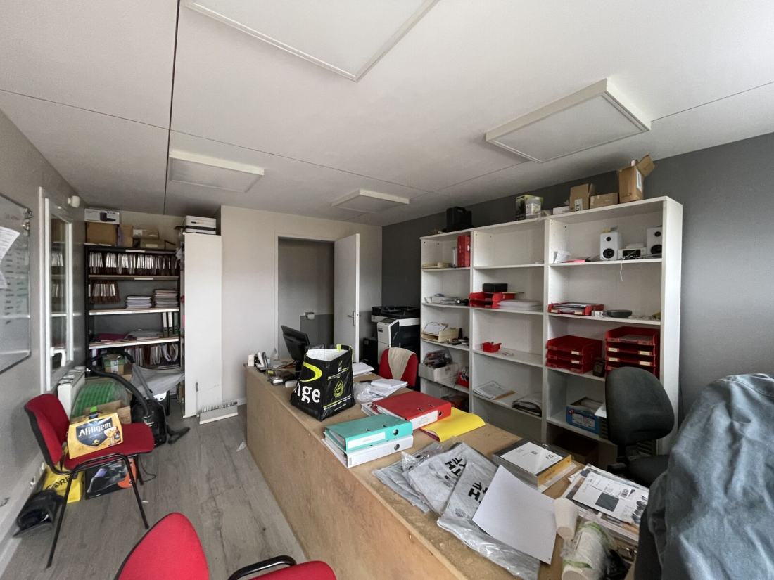 Photo 4 – location entrepôts / activités	PLOUGOUMELEN (56400)