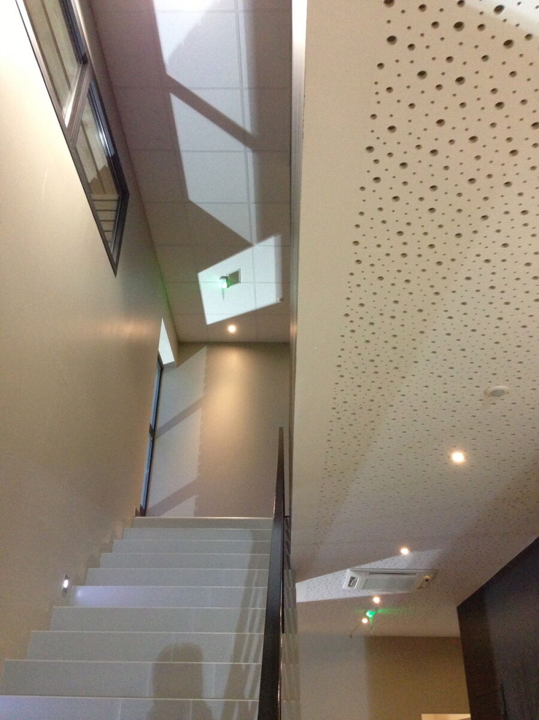 Photo 8 – location entrepôts / activités	PONTCHATEAU (44160)