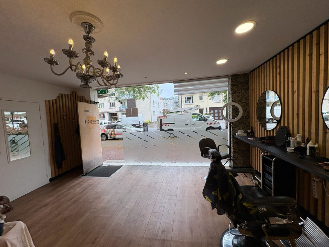 Photo 2 – vente Local commercial	SAINT HERBLAIN (44800)