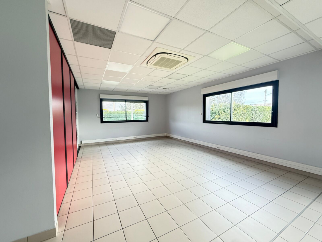 Photo 3 – location bureaux	LES SORINIERES (44840)