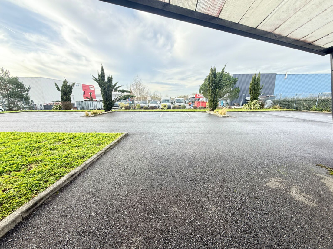 Photo 4 – location bureaux	LES SORINIERES (44840)