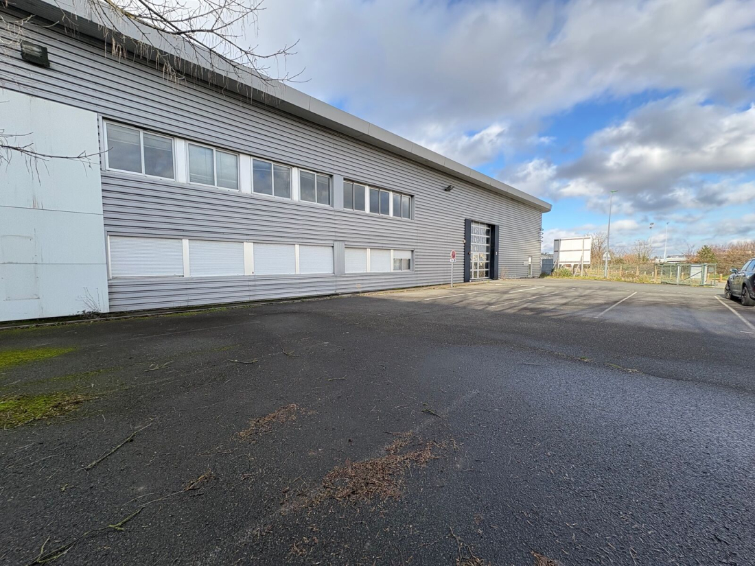 Photo 1 – location entrepôts / activités	BOUGUENAIS (44340)