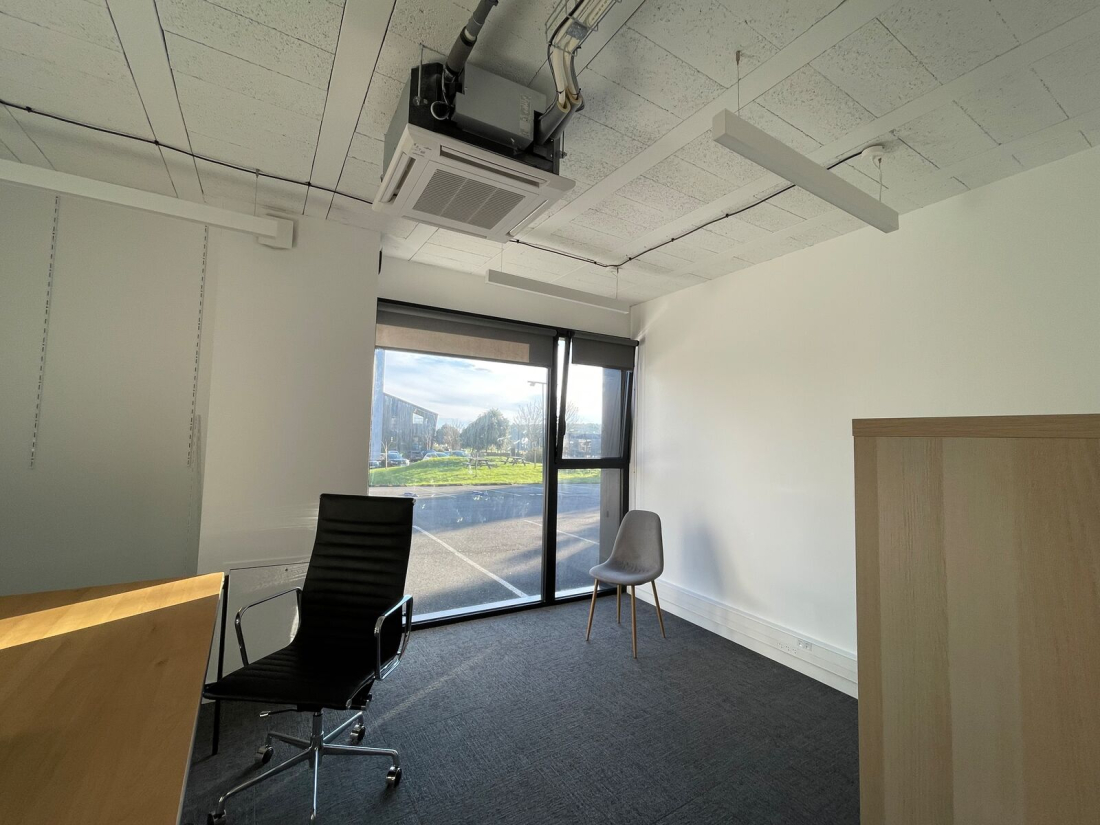 Photo 2 – vente bureaux	VANNES (56000)