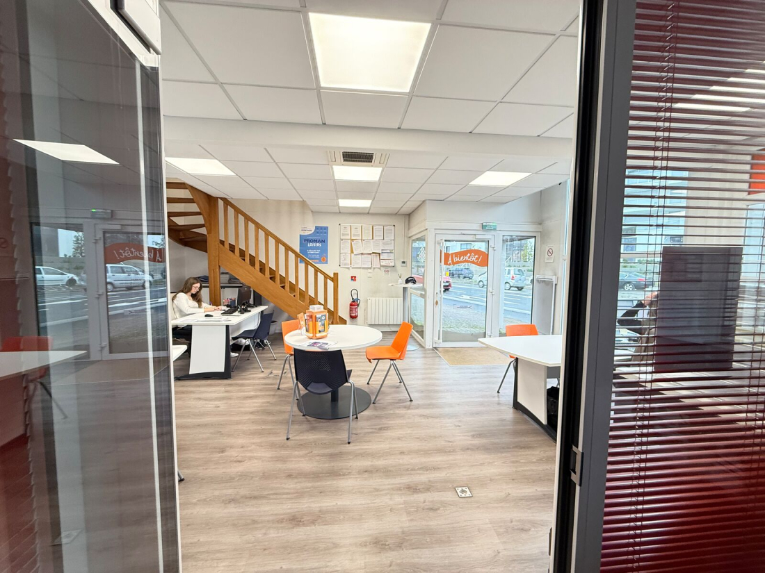 Photo 2 – location Local commercial	VANNES (56000)