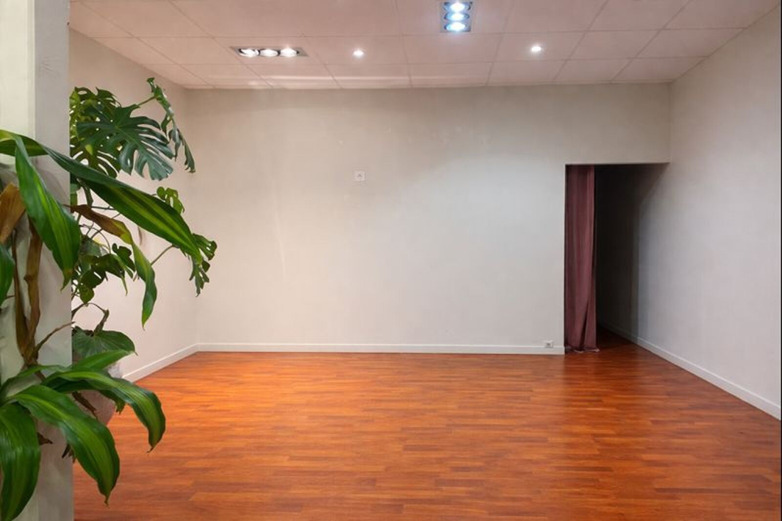 Photo 3 – location Local commercial	PLOEREN (56880)