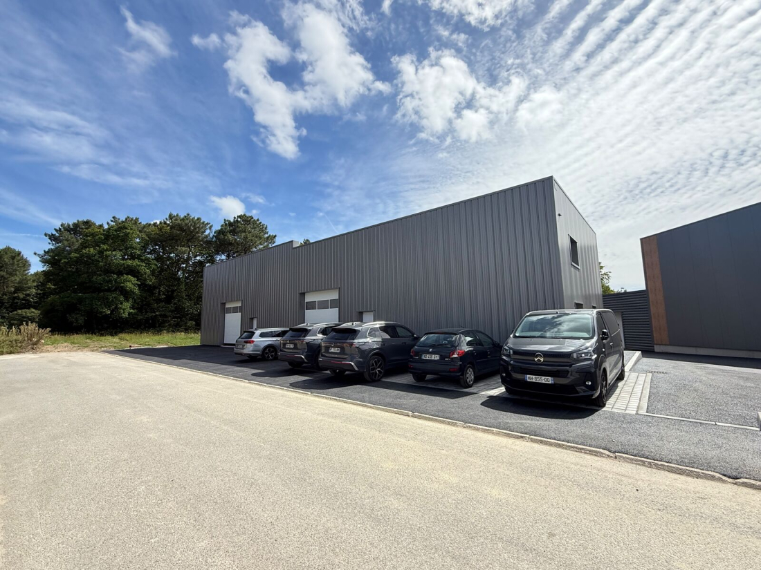 Photo 4 – location entrepôts / activités	PLOUGOUMELEN (56400)