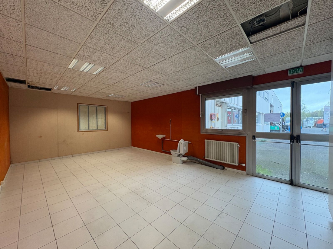 Photo 8 – location entrepôts / activités	SAINT HERBLAIN (44800)