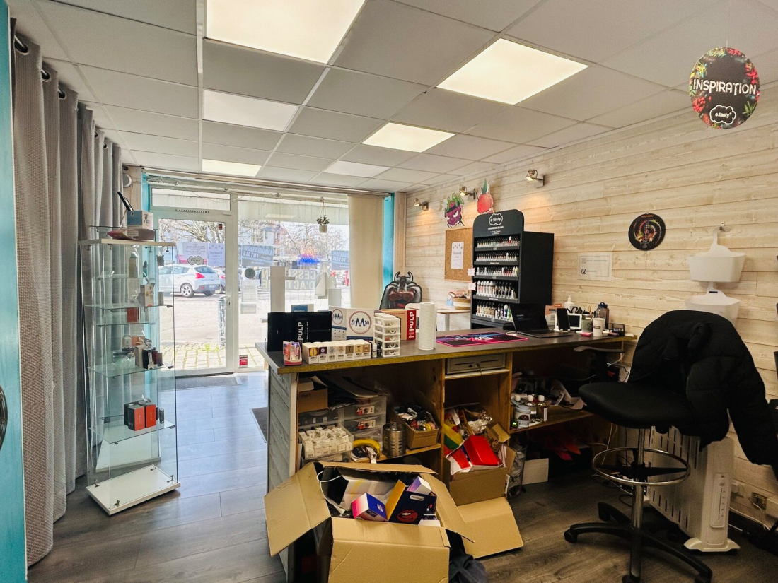 Photo 3 – location Local commercial	PLOEMEUR (56270)