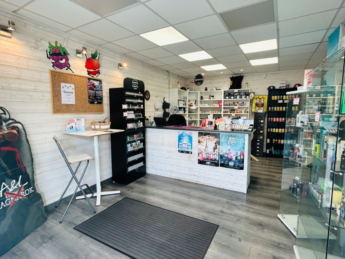 Photo 4 – location Local commercial	PLOEMEUR (56270)