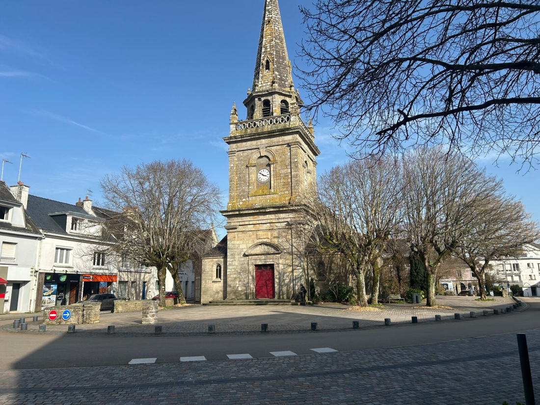 Photo 1 – location Local commercial	PLOEMEUR (56270)