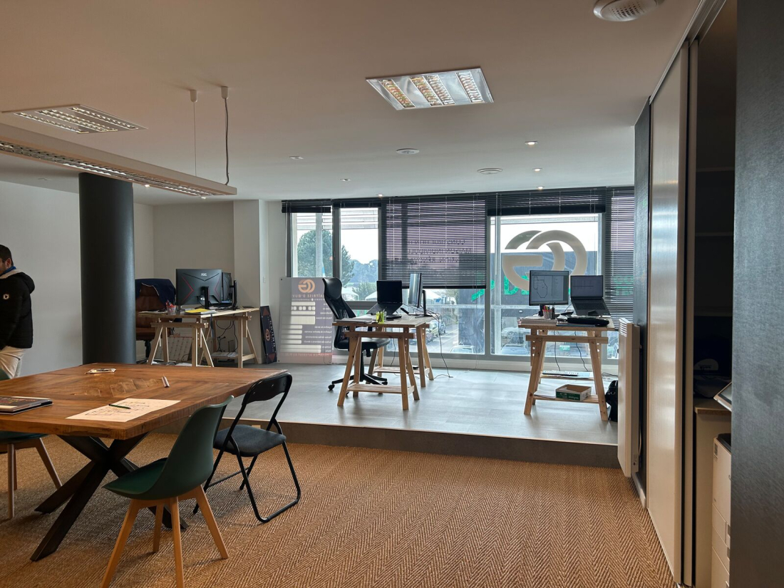 Photo 2 – location bureaux	LORIENT (56100)