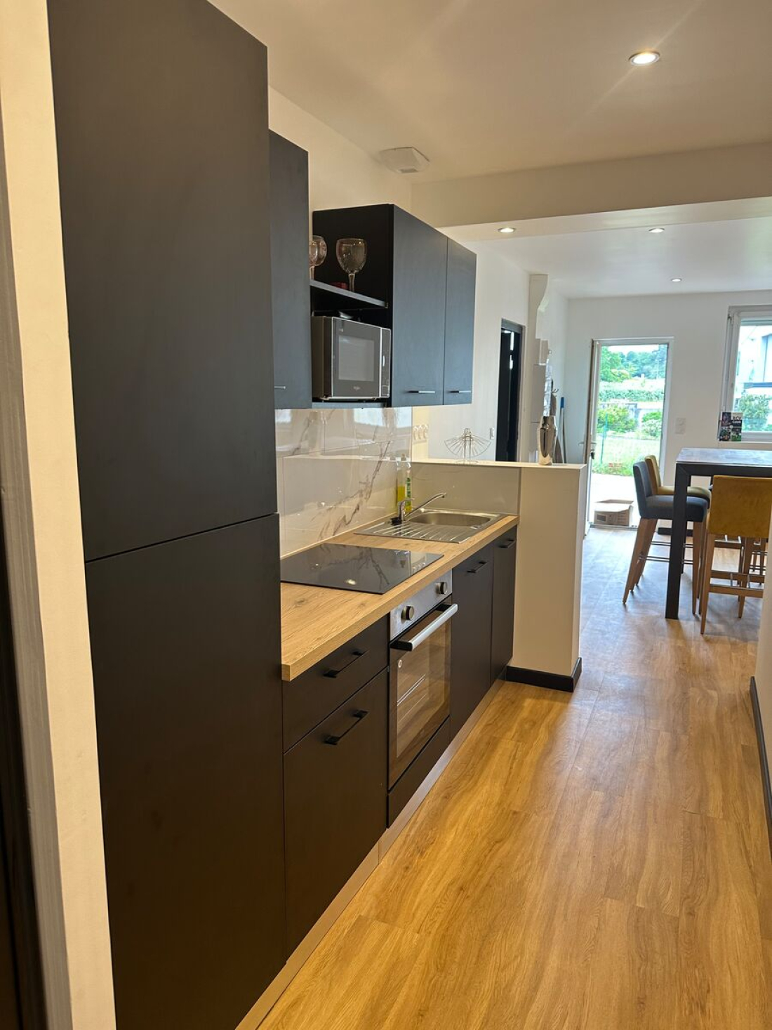 Photo 4 – vente entrepôts / activités	PLOEREN (56880)