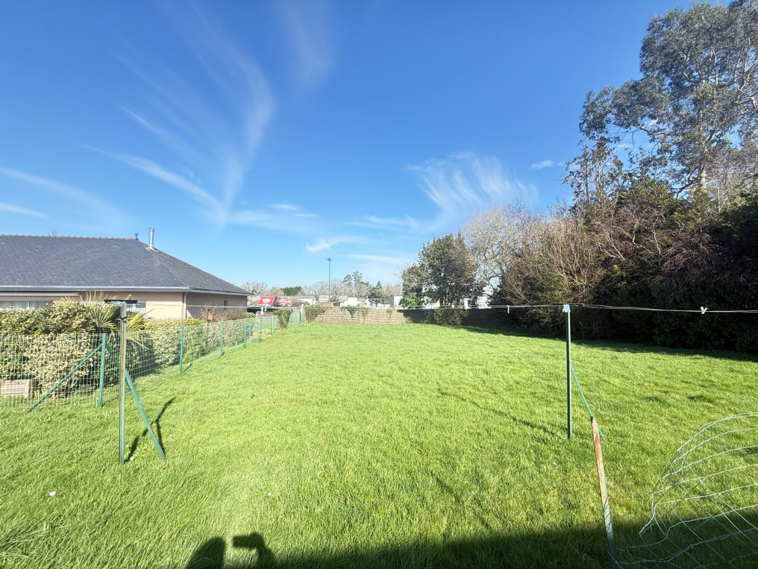 Photo 3 – vente entrepôts / activités	PLOEREN (56880)