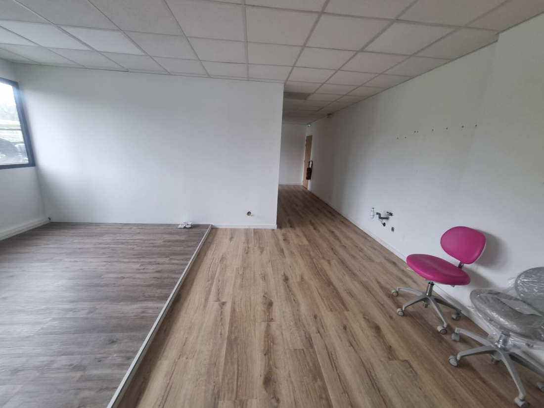 Photo 1 – location bureaux	SAINT HERBLAIN (44800)
