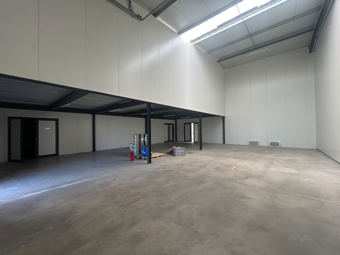 Photo 11 – location bureaux	CAUDAN (56850)