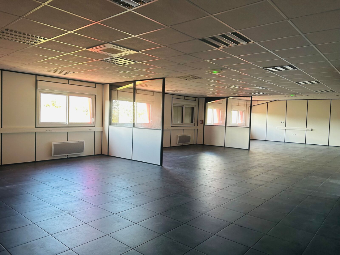 Photo 6 – location bureaux	CAUDAN (56850)