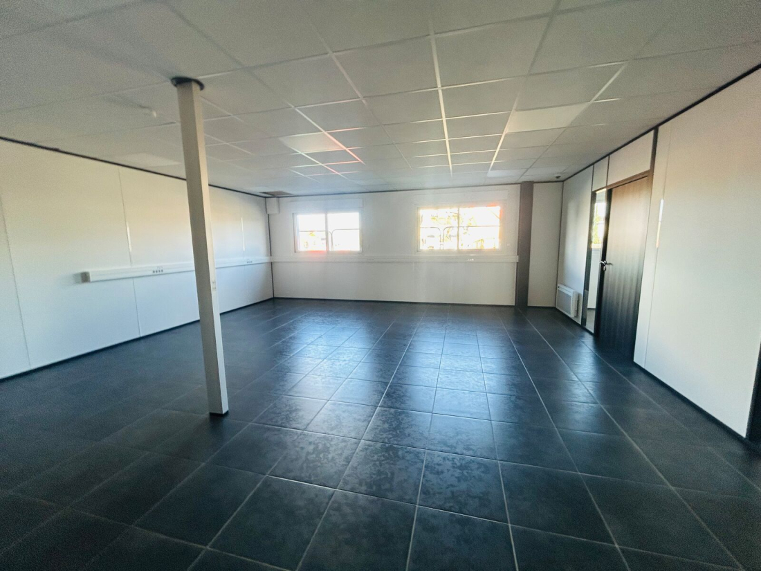 Photo 5 – location bureaux	CAUDAN (56850)